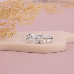 Emerald Moissanite Diamond And 0.15 CT Oval Moissanite Diamond Engagement Ring, Elegant Double Band Modern Diamond Ring.