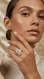 2.44tcw Ovel Lab Grown Diamond cluster surrounded by Halo design Engagement Ring  | IGI Certified |2.44tcw Ovel Lab Grown Diamond cluster surrounded by Halo design Engagement Ring  | IGI Certified |